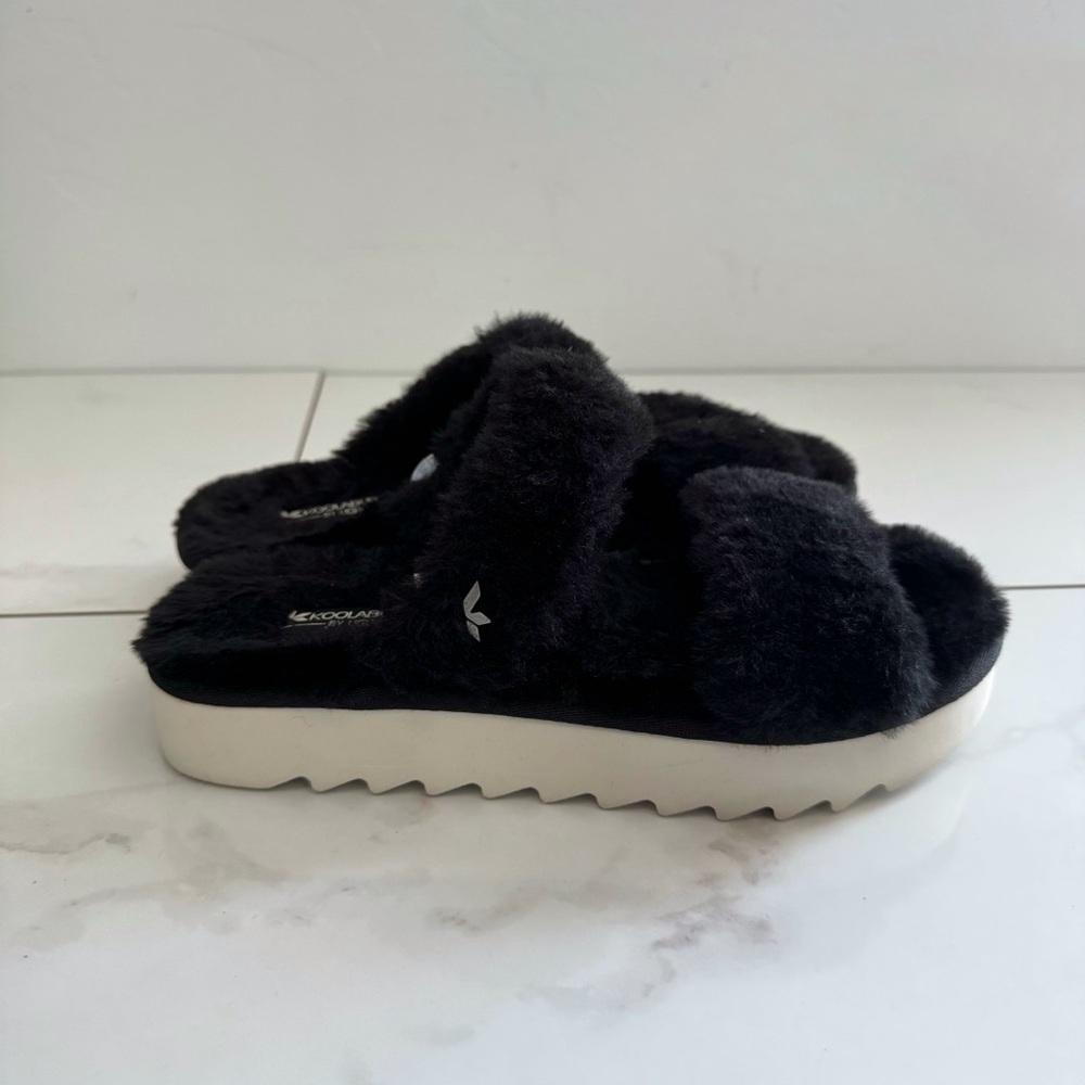 Koolaburra by UGG Furr-Ah Fuzzy Double Strap Slippers black